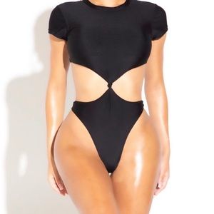 Matte Collection Lucas one piece